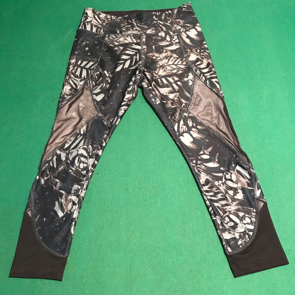 Vogo Athletica Small yoga leggin workout pants Sm